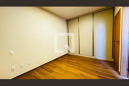 Quarto de casa de condomínio para alugar com 4 quartos, 1000m² em Várzea, Lagoa Santa