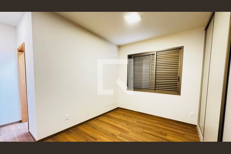 Quarto 2 de casa de condomínio para alugar com 4 quartos, 1000m² em Várzea, Lagoa Santa
