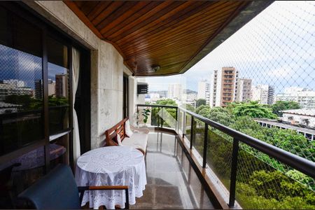 Sala de apartamento à venda com 4 quartos, 273m² em Tijuca, Rio de Janeiro