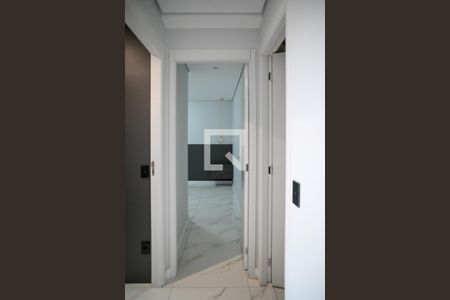 Corredor de apartamento para alugar com 2 quartos, 65m² em Jardim Imperador (zona Sul), São Paulo