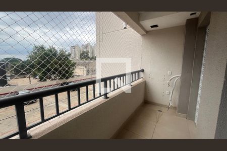 Varanda Sala de apartamento para alugar com 2 quartos, 57m² em Bairro das Palmeiras, Campinas
