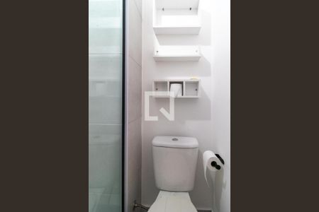 Banheiro de apartamento para alugar com 1 quarto, 27m² em Barra Funda, São Paulo