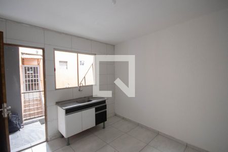 Sala/Cozinha de casa para alugar com 1 quarto, 35m² em Vila Medeiros, São Paulo