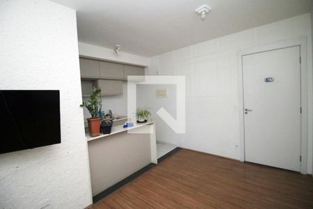 Sala de apartamento para alugar com 1 quarto, 34m² em Vista Alegre, Rio de Janeiro