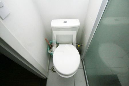 Banheiro Social de apartamento para alugar com 1 quarto, 34m² em Vista Alegre, Rio de Janeiro