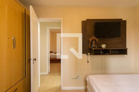 Quarto 1 de apartamento para alugar com 2 quartos, 50m² em Pinheirinho, Curitiba