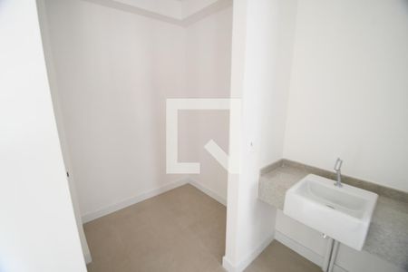 Banheiro de kitnet/studio à venda com 1 quarto, 46m² em Centro, Campinas