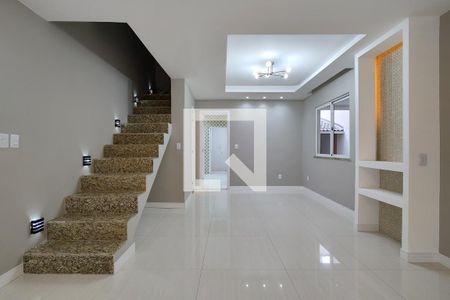 Sala de casa de condomínio à venda com 4 quartos, 209m² em Freguesia (jacarepaguá), Rio de Janeiro