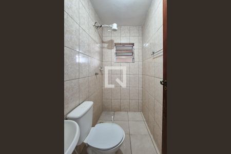 Banheiro Social de casa para alugar com 1 quarto, 46m² em Bairro dos Casa, São Bernardo do Campo