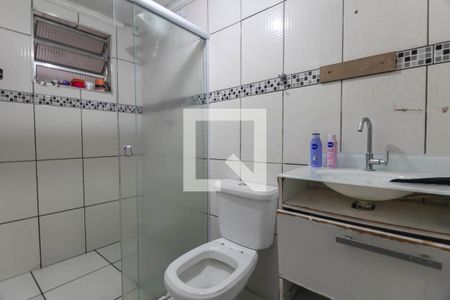 Banheiro de casa para alugar com 1 quarto, 120m² em Parque dos Bancarios, São Paulo