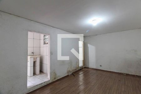 Quarto de casa para alugar com 1 quarto, 120m² em Parque dos Bancarios, São Paulo