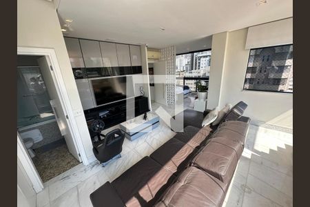Sala 2 de apartamento à venda com 3 quartos, 220m² em Funcionários, Belo Horizonte