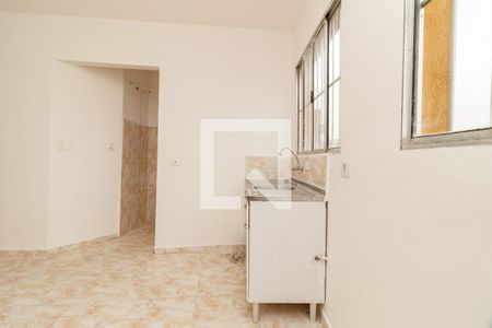 Cozinha de apartamento para alugar com 1 quarto, 55m² em Vila Nivi, São Paulo