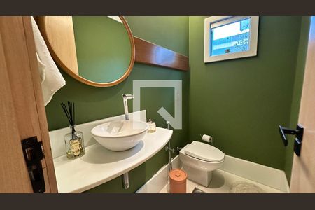 Lavabo de casa de condomínio para alugar com 5 quartos, 360m² em Barra da Tijuca, Rio de Janeiro