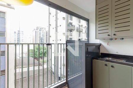 Sacada e Área de Serviço de apartamento para alugar com 1 quarto, 40m² em Indianópolis, São Paulo