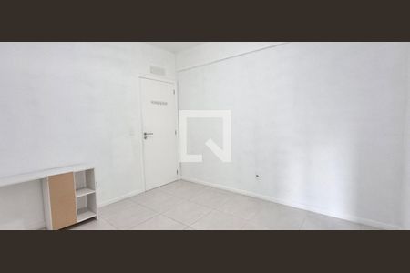 Quarto 1 de apartamento para alugar com 2 quartos, 64m² em Barreiros, São José