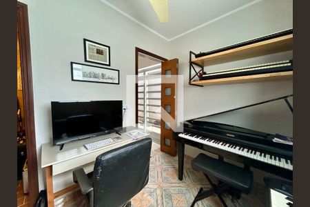 Foto 20 de casa à venda com 3 quartos, 190m² em Jardim Bonfiglioli, São Paulo