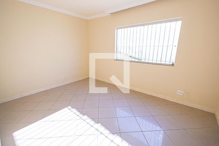 Quarto 1 de casa para alugar com 2 quartos, 105m² em Santa Monica, Belo Horizonte