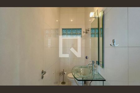 Lavabo de apartamento para alugar com 3 quartos, 170m² em Cerqueira César, São Paulo
