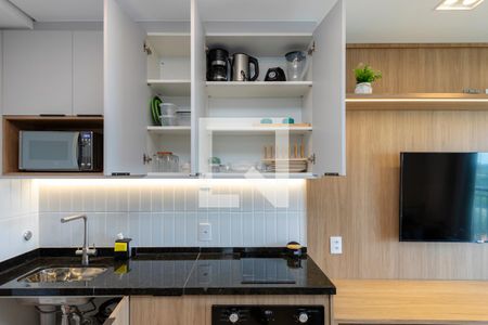 Sala/ Cozinha de apartamento para alugar com 1 quarto, 33m² em Santo Amaro, São Paulo