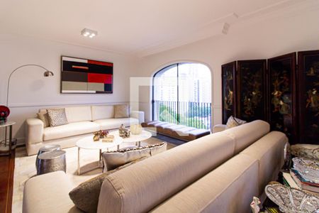 Sala  de apartamento à venda com 4 quartos, 267m² em Pacaembu, São Paulo