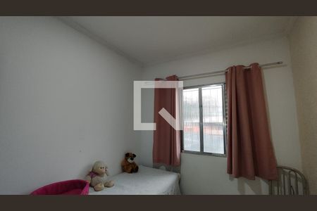 Quarto  de casa à venda com 3 quartos, 210m² em Vila Carmosina, São Paulo