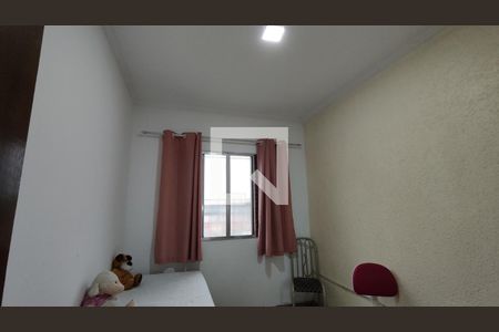 Quarto  de casa à venda com 3 quartos, 210m² em Vila Carmosina, São Paulo