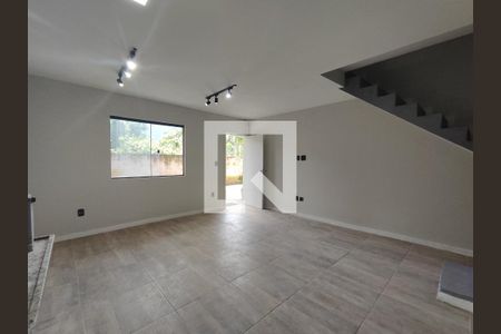 Sala de casa para alugar com 2 quartos, 70m² em Vargem Grande, Rio de Janeiro