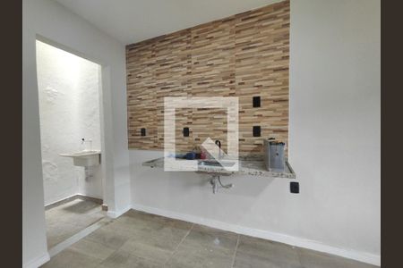 Sala/Cozinha de casa para alugar com 2 quartos, 70m² em Vargem Grande, Rio de Janeiro