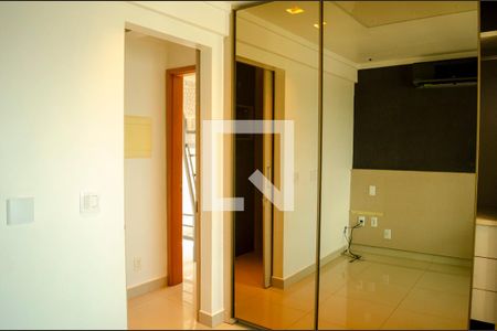 Suíte 1 de apartamento para alugar com 2 quartos, 75m² em Setor Bueno, Goiânia