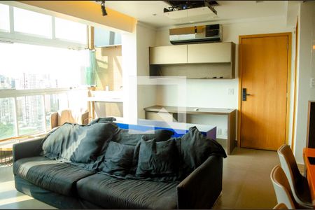 Sala de apartamento para alugar com 2 quartos, 75m² em Setor Bueno, Goiânia
