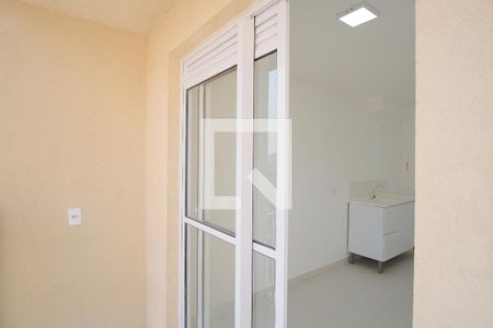 Varanda da Sala/Cozinha de apartamento para alugar com 1 quarto, 28m² em Guaiauna, São Paulo