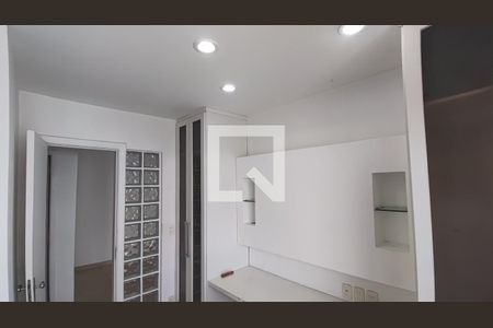 Quarto  de apartamento para alugar com 2 quartos, 78m² em Barra da Tijuca, Rio de Janeiro