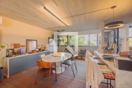 Sala de casa para alugar com 3 quartos, 380m² em Sumarezinho, São Paulo