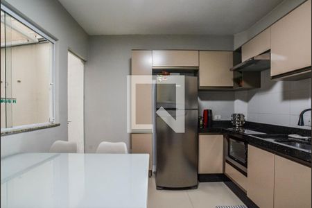 Sala/Cozinha de apartamento à venda com 2 quartos, 40m² em Vila Floresta, Santo André