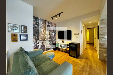 Sala de apartamento para alugar com 3 quartos, 108m² em Barra da Tijuca, Rio de Janeiro