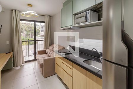 Sala e Cozinha de apartamento para alugar com 1 quarto, 26m² em Vila Olímpia, São Paulo