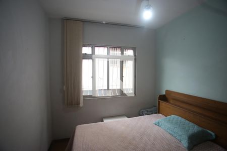 Quarto de apartamento à venda com 3 quartos, 120m² em João Pinheiro, Belo Horizonte