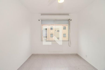 Quarto 2 de apartamento para alugar com 2 quartos, 55m² em Morro Santana, Porto Alegre