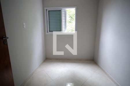 Quarto 1 de apartamento para alugar com 2 quartos, 41m² em Jardim Cristiane, Santo André