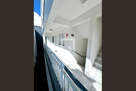 Corredor de apartamento para alugar com 1 quarto, 24m² em Vila Granada, São Paulo