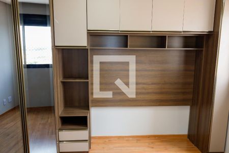 Quarto 2 de apartamento para alugar com 2 quartos, 56m² em Padroeira, Osasco