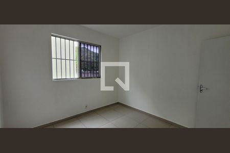 Quarto  de apartamento à venda com 2 quartos, 86m² em Parque das Industrias, Betim