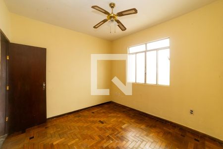 Suíte de casa à venda com 5 quartos, 360m² em Santa Cruz, Belo Horizonte