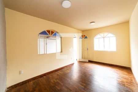 Sala 2 de casa à venda com 5 quartos, 360m² em Santa Cruz, Belo Horizonte