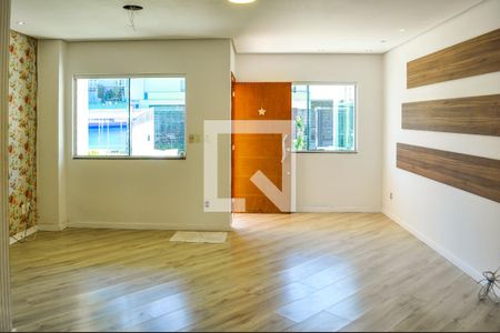 Sala de casa de condomínio para alugar com 3 quartos, 178m² em Hípica, Porto Alegre