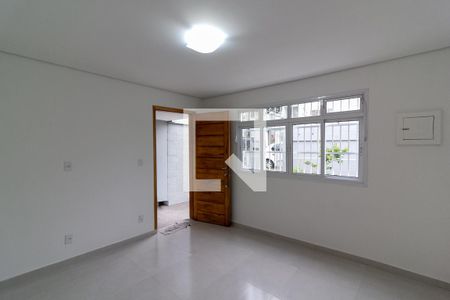 Sala de casa para alugar com 2 quartos, 90m² em Vila Imperio, São Paulo