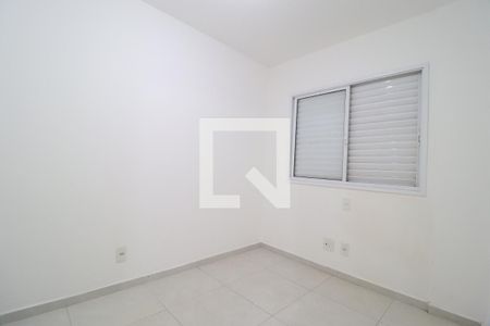 Quarto 1 de apartamento para alugar com 3 quartos, 75m² em Granada, Uberlândia