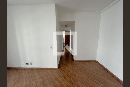 Corredor de apartamento para alugar com 2 quartos, 60m² em Praça Seca, Rio de Janeiro