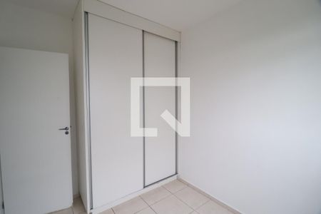 Quarto 1 de apartamento para alugar com 2 quartos, 54m² em Shopping Park, Uberlândia